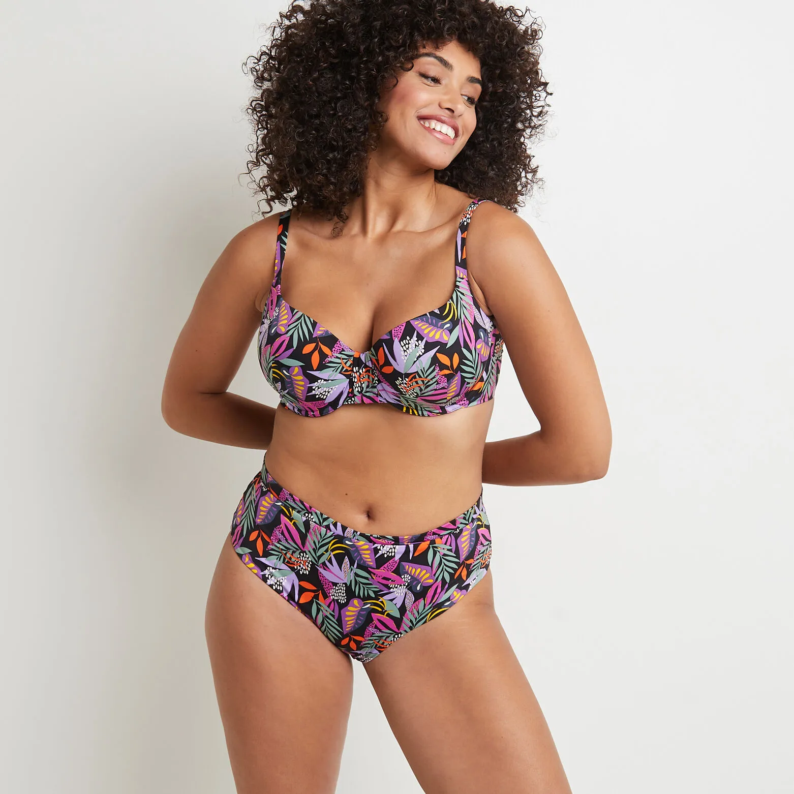 Lavande MAILLOT DE BAIN CULOTTE HAUTE NOIR 6 Lavande MAILLOT DE BAIN CULOTTE HAUTE NOIR – Image 4