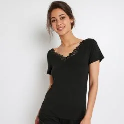 SYARA TEE SHIRT MANCHES COURTES NOIR